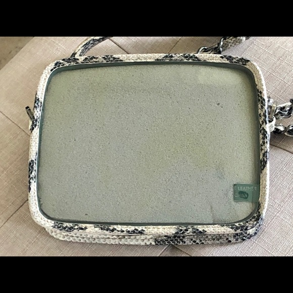 SOLD!!! Clear Kelly Wynne Black & Ivory  Snake - Picture 5 of 12